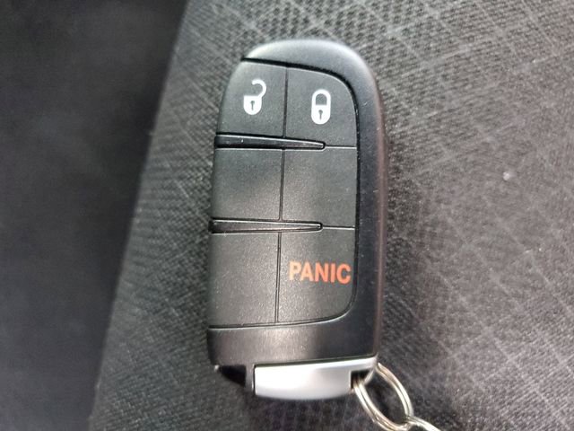 Certified 2021 Jeep Grand Cherokee Laredo image 32