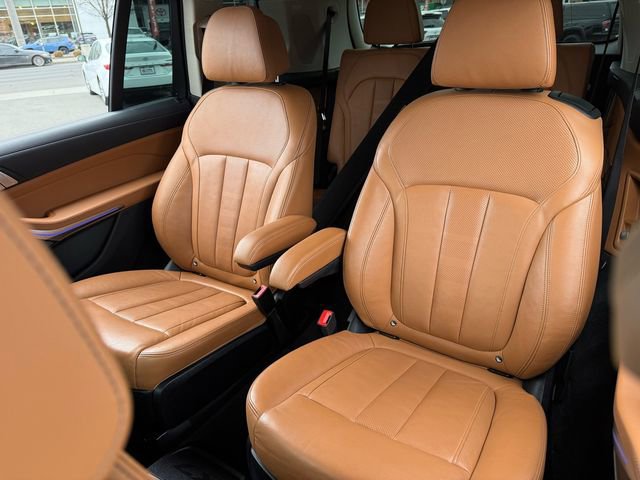 Used 2020 BMW X7 xDrive40i w/ Cold Weather Package image 37