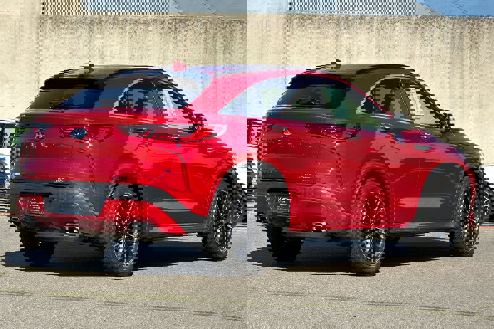 Used 2022 INFINITI QX55 Sensory w/ Lighting Package image 2