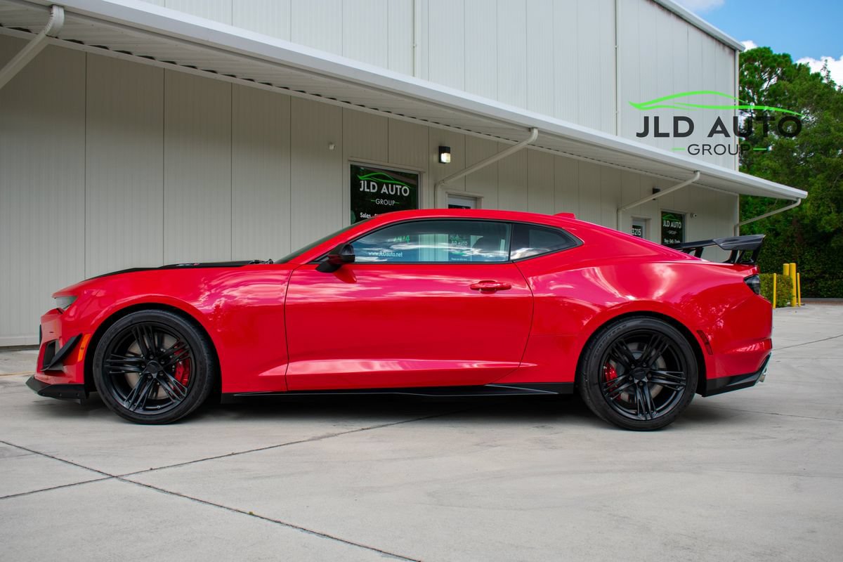 Used 2023 Chevrolet Camaro ZL1 RWD image 3