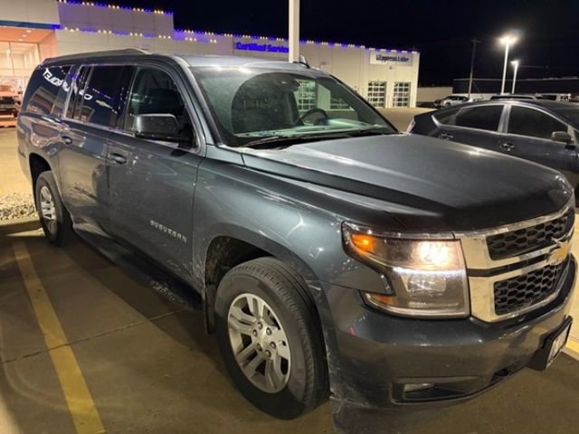 Used 2019 Chevrolet Suburban LT image 2