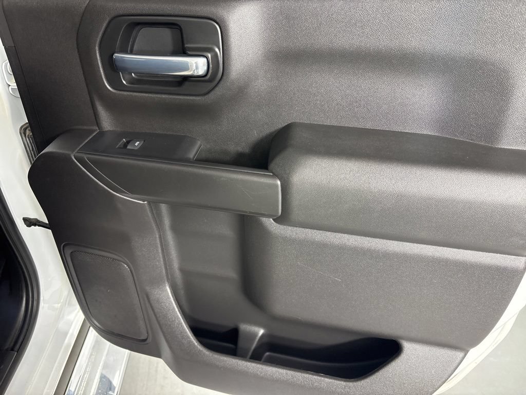 Used 2021 Chevrolet Silverado 1500 LT w/ Convenience Package II RWD image 18
