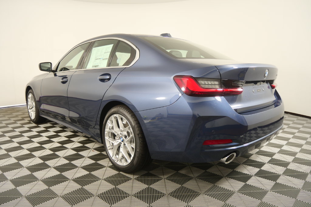 New 2026 BMW 330i Sedan w/ Convenience Package RWD image 6