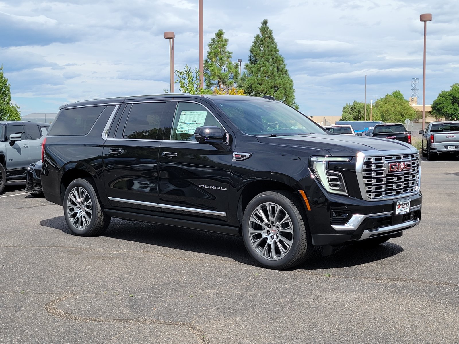 New 2026 GMC Yukon XL Denali w/ Denali Reserve Package