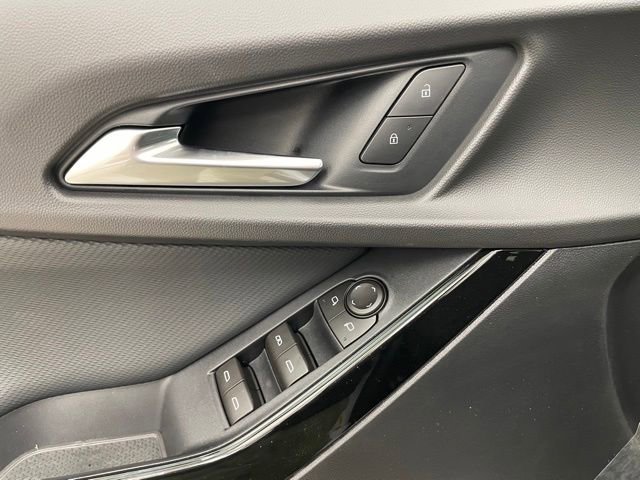 New 2026 Chevrolet Equinox LT w/ Safety and Technology Package AWD/4WD image 10