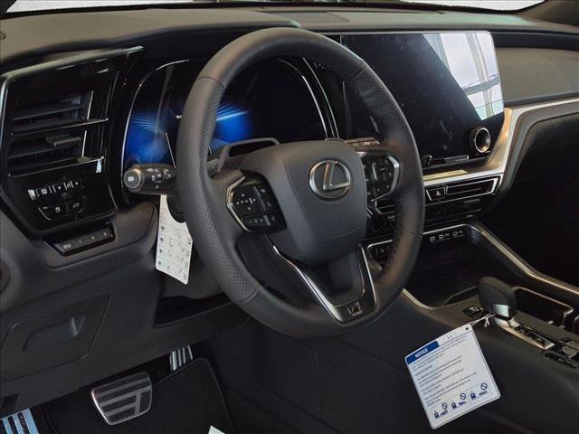 New 2026 Lexus TX 500h AWD image 3