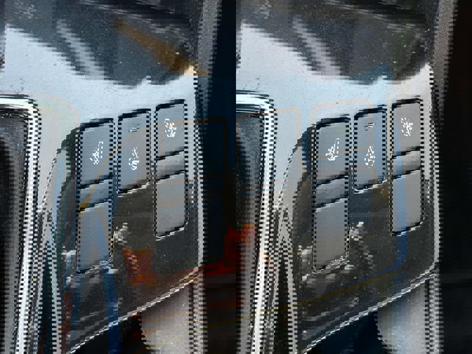 Used 2023 Kia Sportage EX image 10