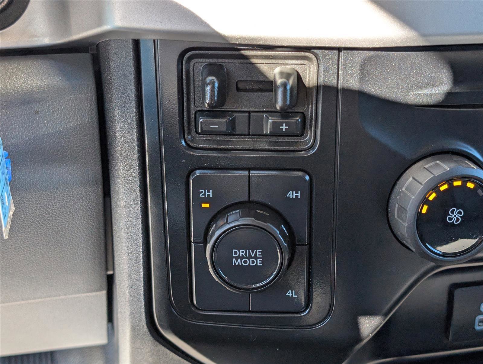 Used 2024 Ford F550 4x4 Crew Cab Super Duty image 22