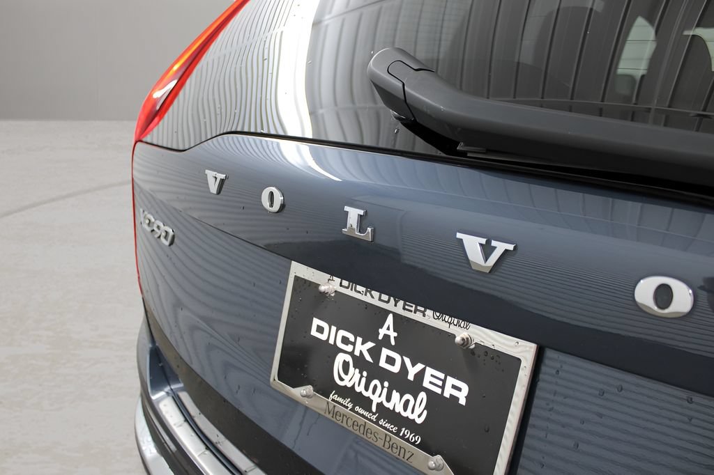 Certified 2023 Volvo XC90 B6 Ultimate w/ Protection Package Premier AWD/4WD image 33