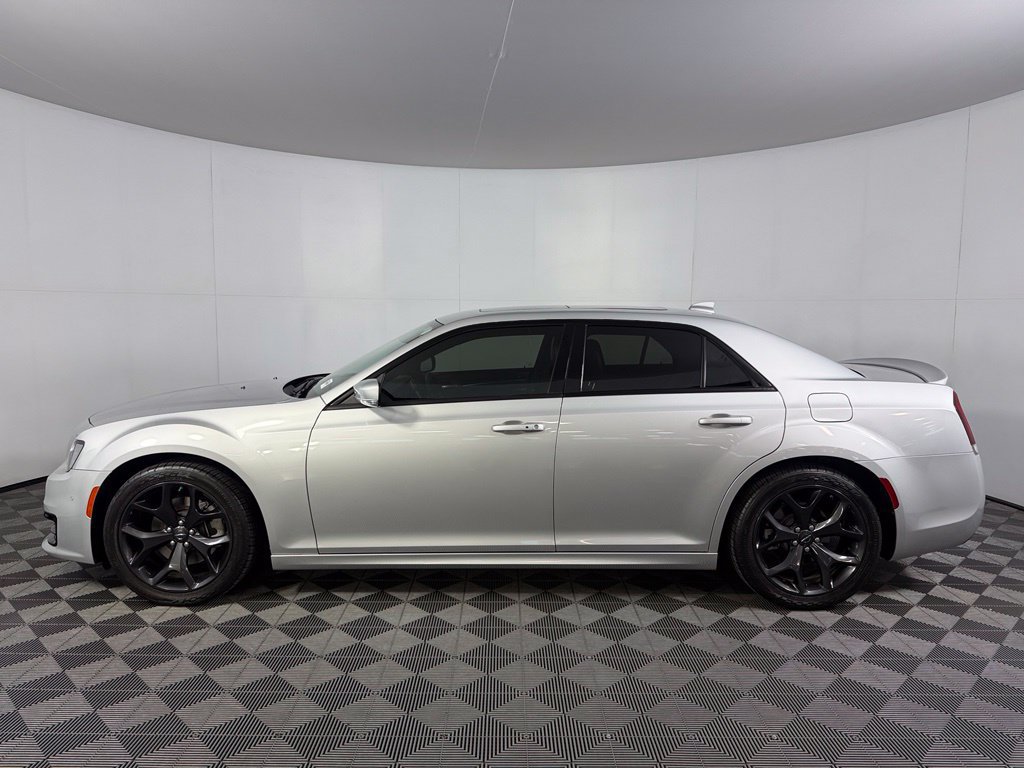 Certified 2022 Chrysler 300 S RWD image 10