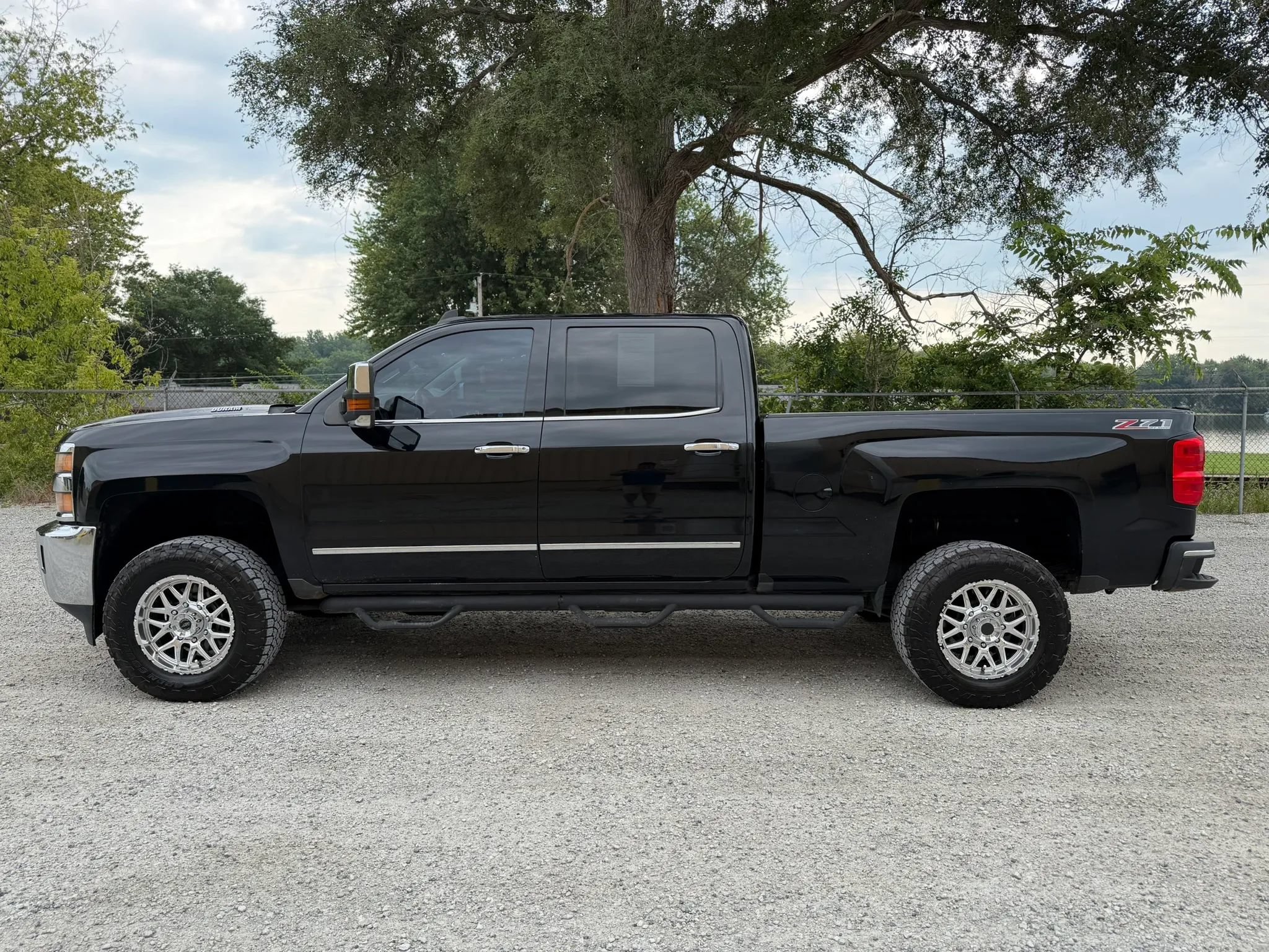 Used 2016 Chevrolet Silverado 2500 LTZ w/ Duramax Plus Package AWD/4WD image 8