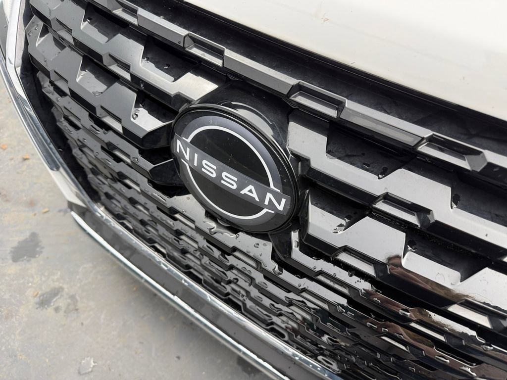 Used 2023 Nissan Kicks SV image 31