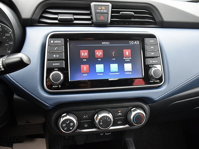 New 2025 Nissan Versa SV w/ Trunk Package FWD image 12