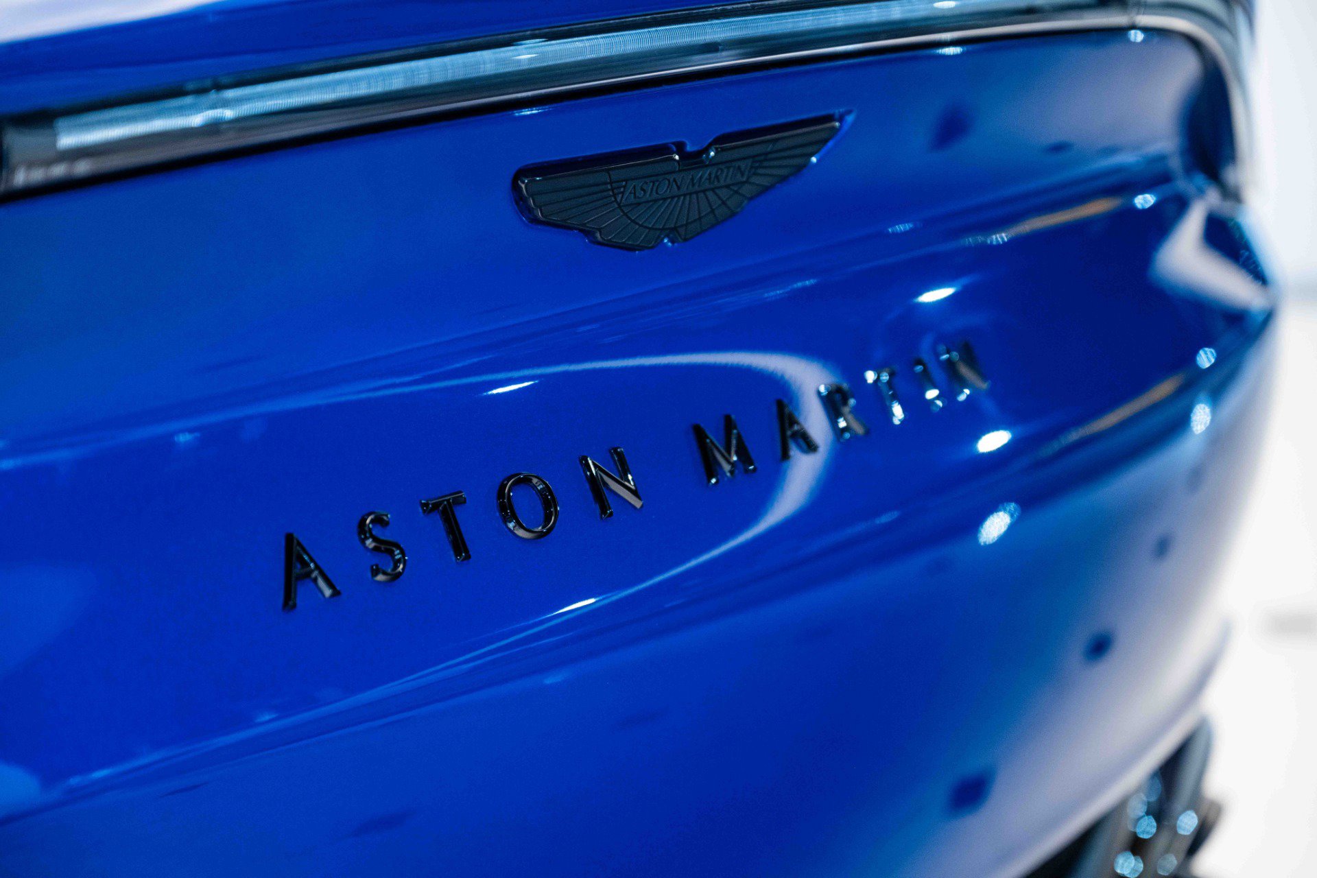 Used 2024 Aston Martin DBX 707 image 8