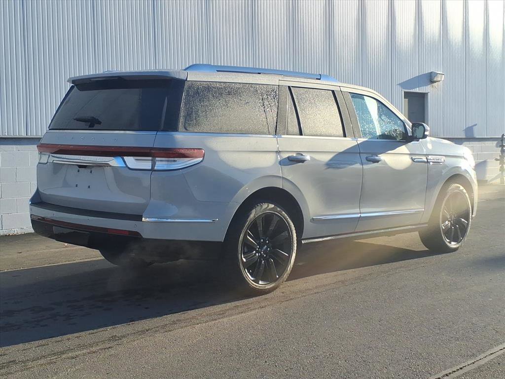 Certified 2023 Lincoln Navigator Reserve image 5