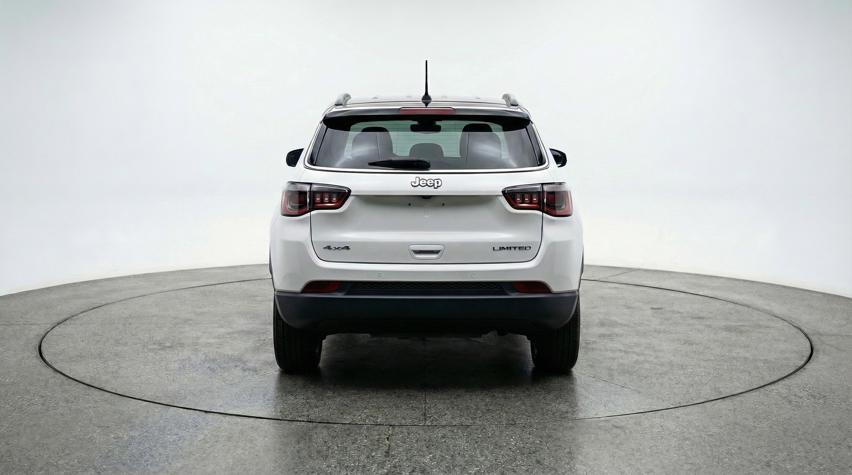 Used 2025 Jeep Compass Limited AWD/4WD image 7