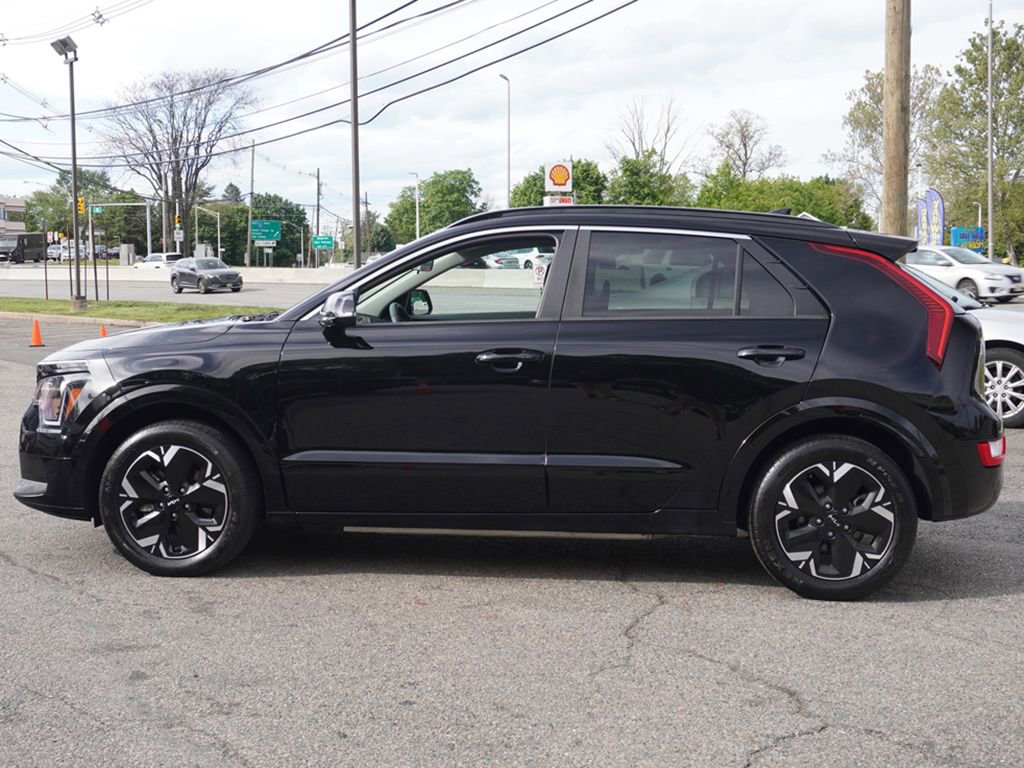 Used 2025 Kia Niro Wind w/ Wind Preserve Package FWD image 16
