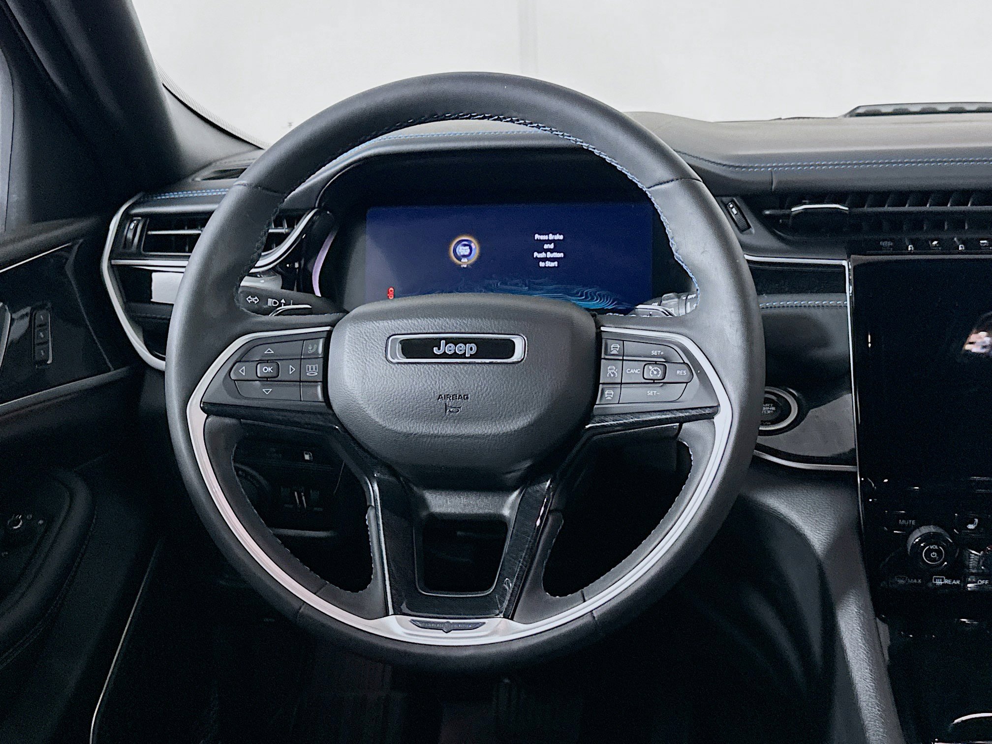 Used 2022 Jeep Grand Cherokee Trailhawk image 18