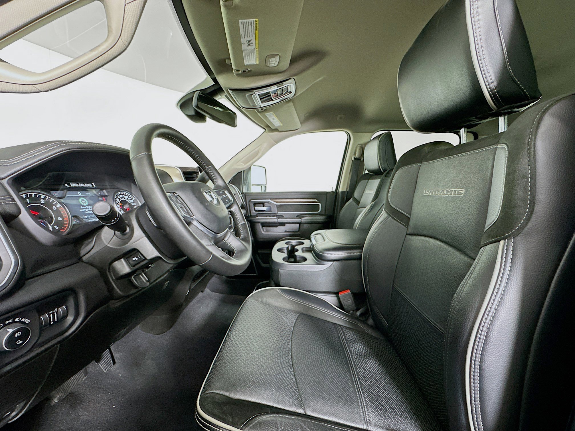 Used 2024 RAM 2500 Laramie image 13