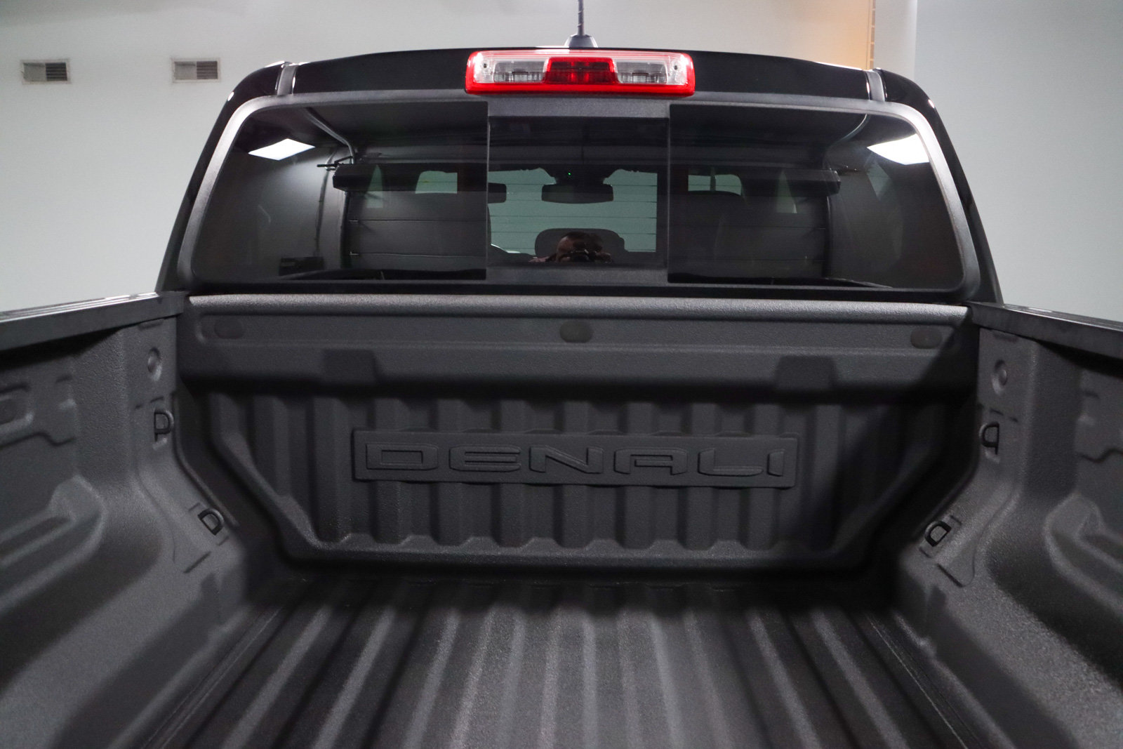 Used 2023 GMC Canyon Denali AWD/4WD image 30