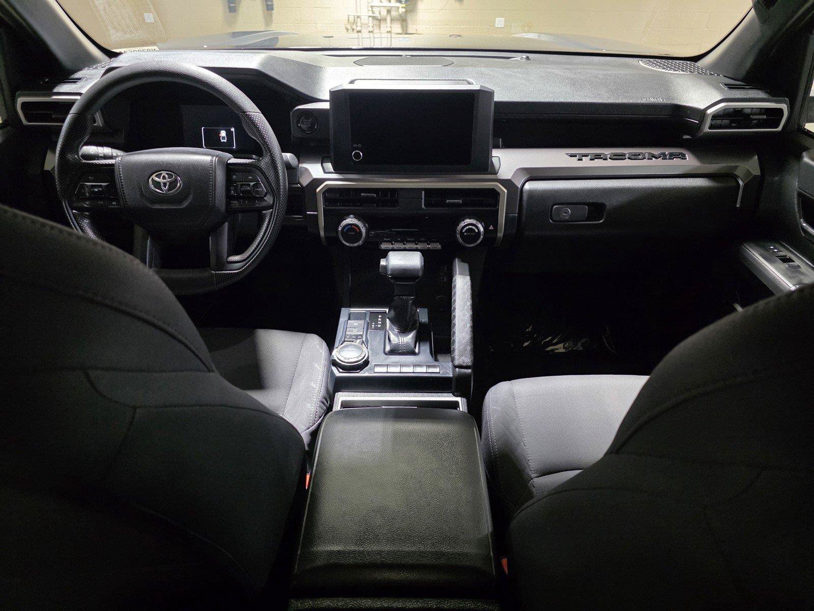 Used 2025 Toyota Tacoma SR5 AWD/4WD image 19