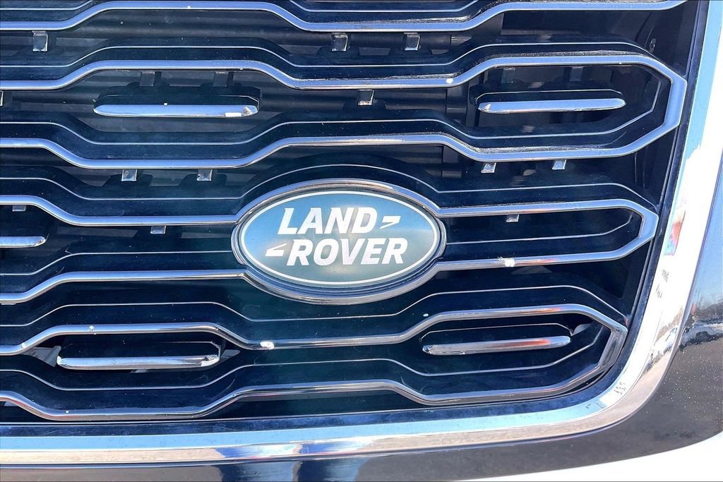 Used 2021 Land Rover Range Rover SV Autobiography Dynamic image 26