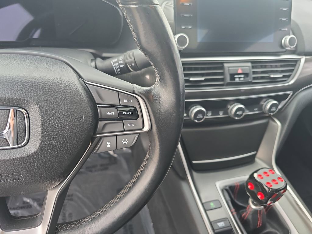 Used 2018 Honda Accord Sport image 18