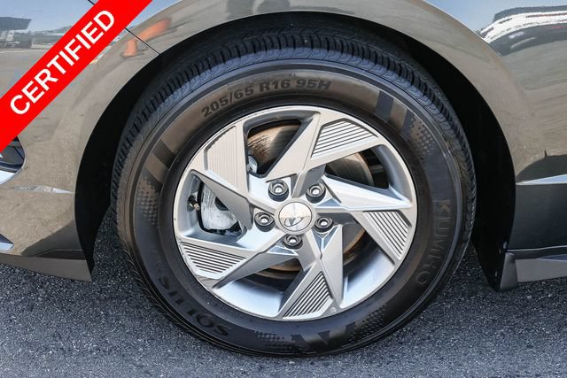 Certified 2025 Hyundai Sonata SE FWD image 9