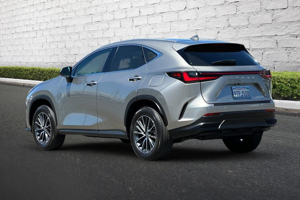 Used 2025 Lexus NX 250 FWD w/ Accessory Package (Z2) image 6