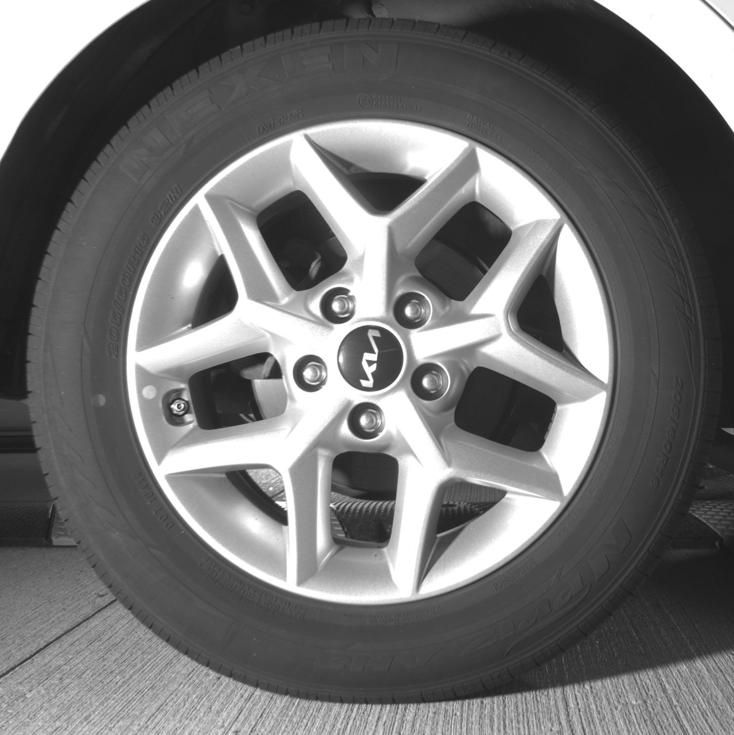 Used 2025 Kia Soul LX w/ LX Technology Package FWD image 15