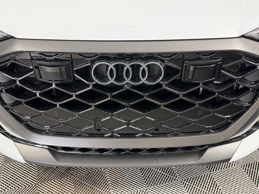 New 2026 Audi RS Q8 performance image 13