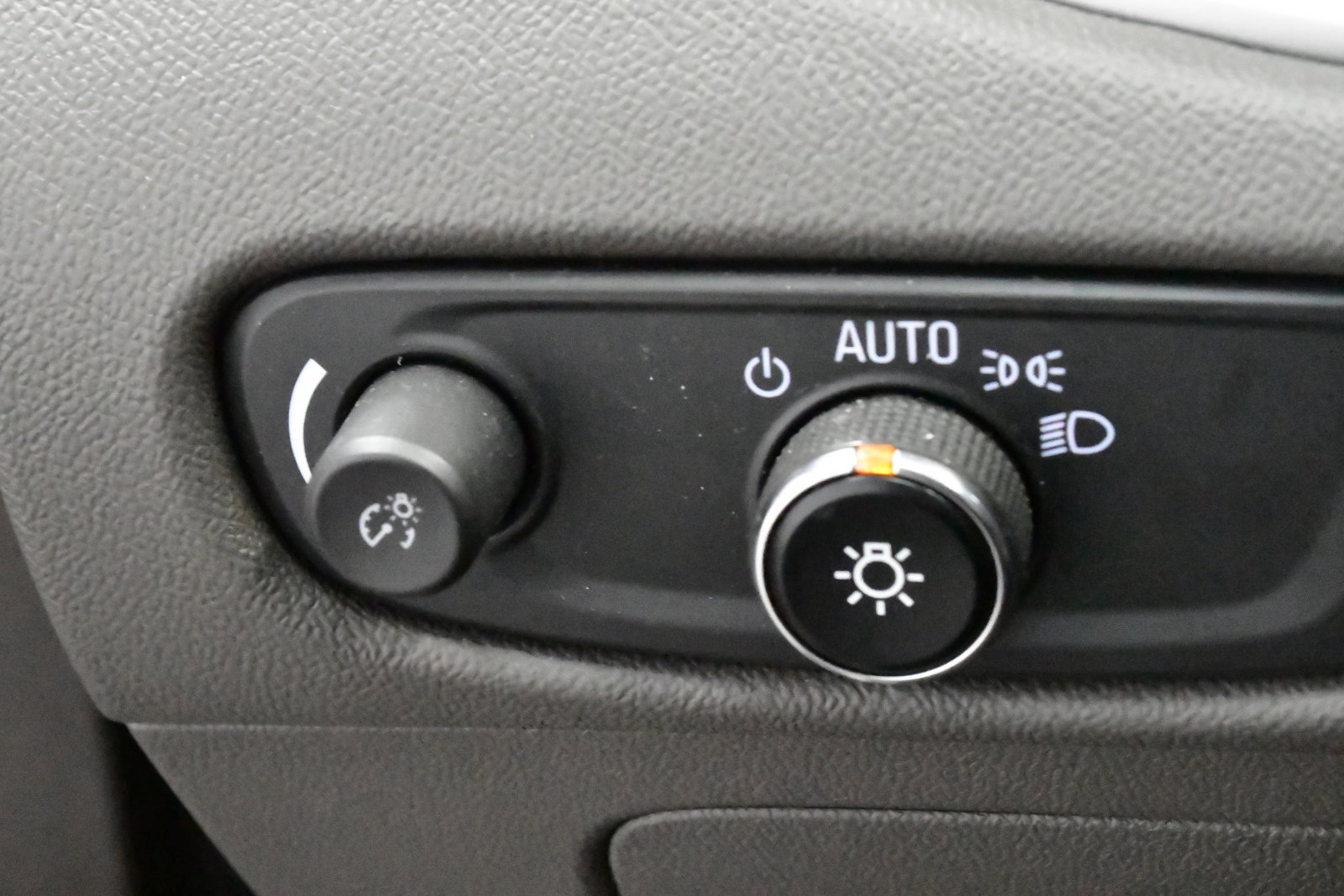 Used 2022 Chevrolet Malibu LT image 16