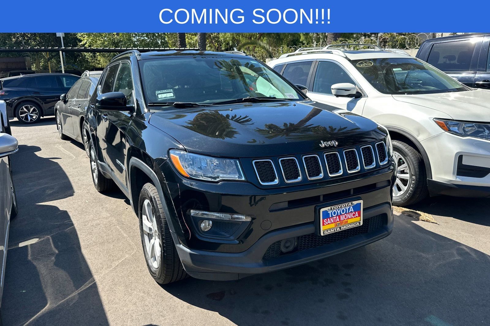 Used 2020 Jeep Compass Latitude w/ Cold Weather Group AWD/4WD image 2