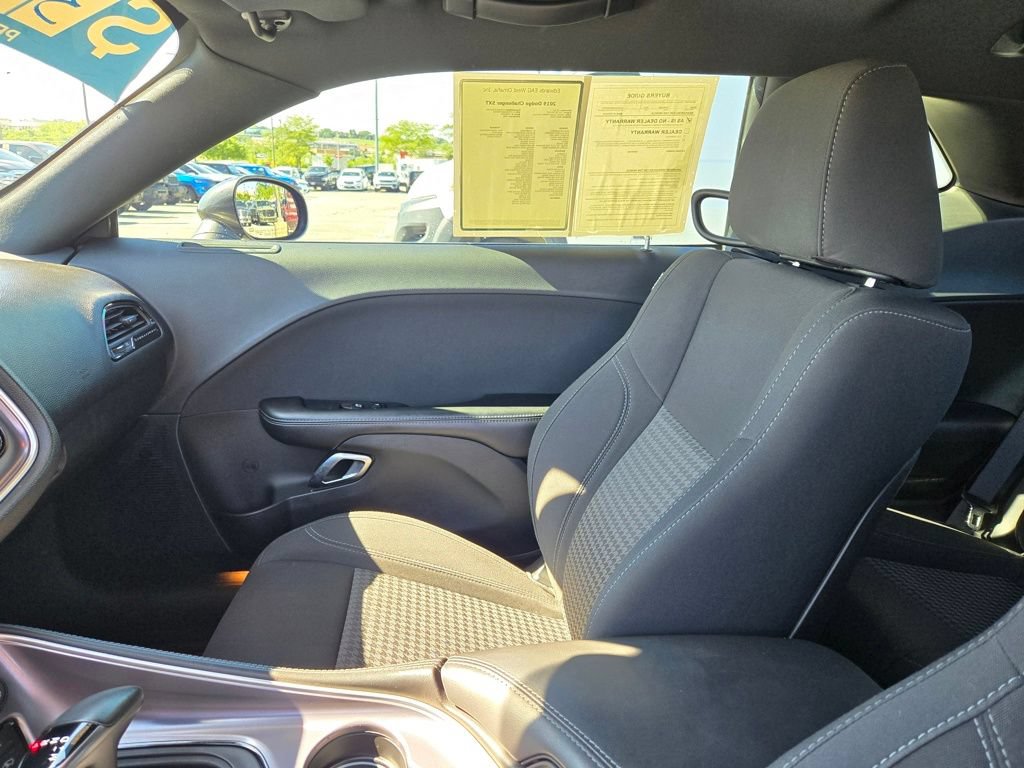 Used 2019 Dodge Challenger SXT RWD image 24