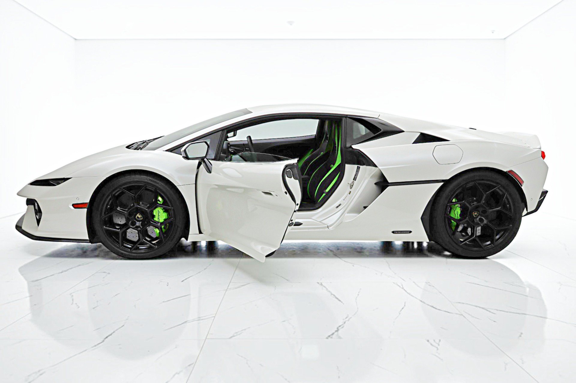 Used 2026 Lamborghini Temerario AWD/4WD image 4