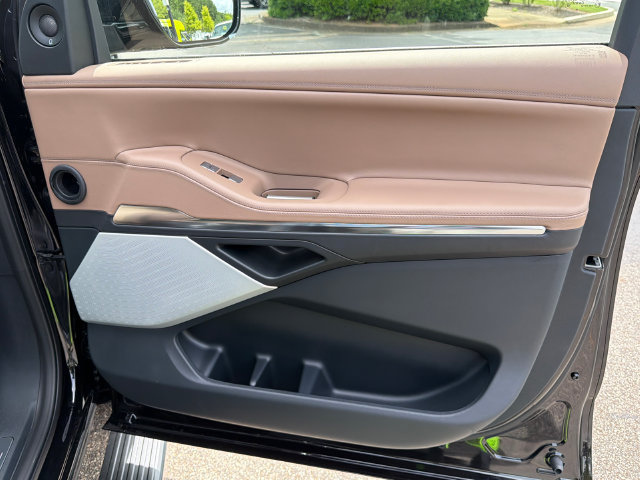New 2027 Lincoln Navigator L Black Label AWD/4WD image 16