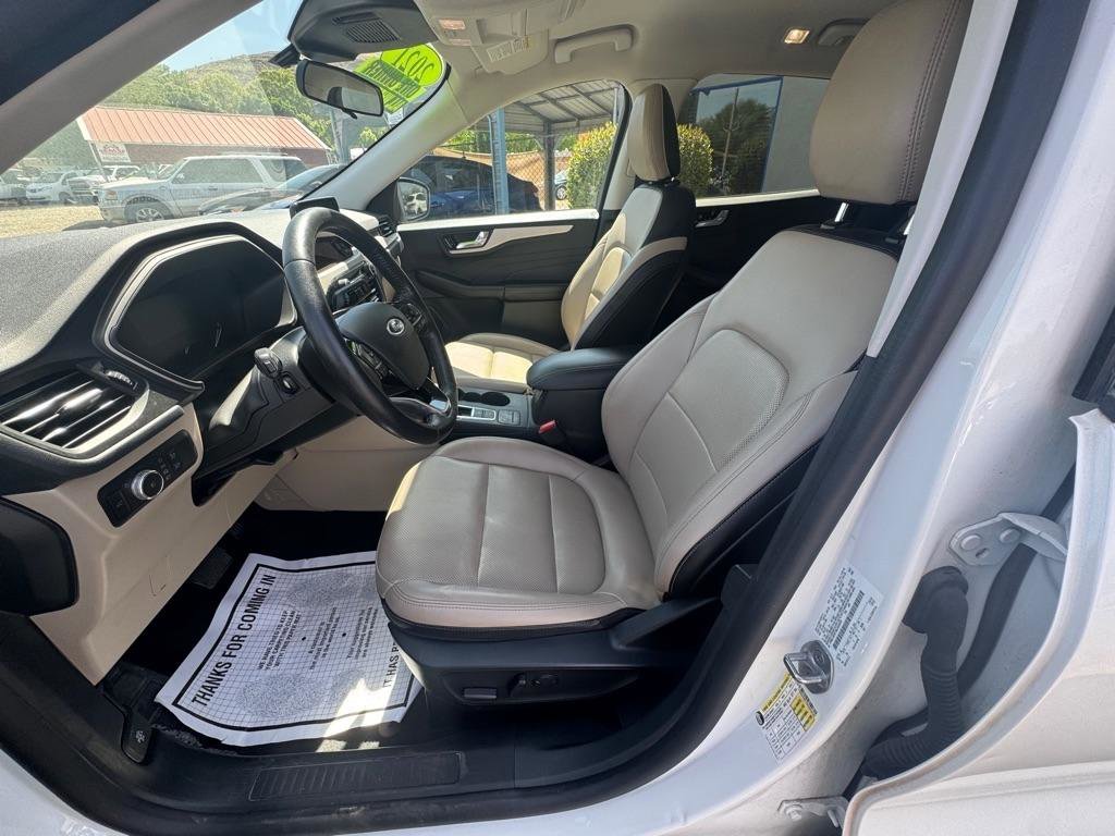 Used 2021 Ford Escape SEL image 9