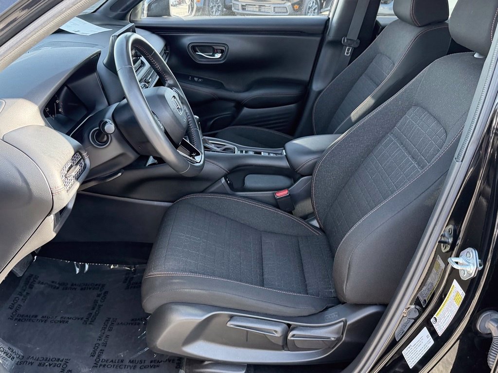 Used 2024 Honda HR-V Sport image 15