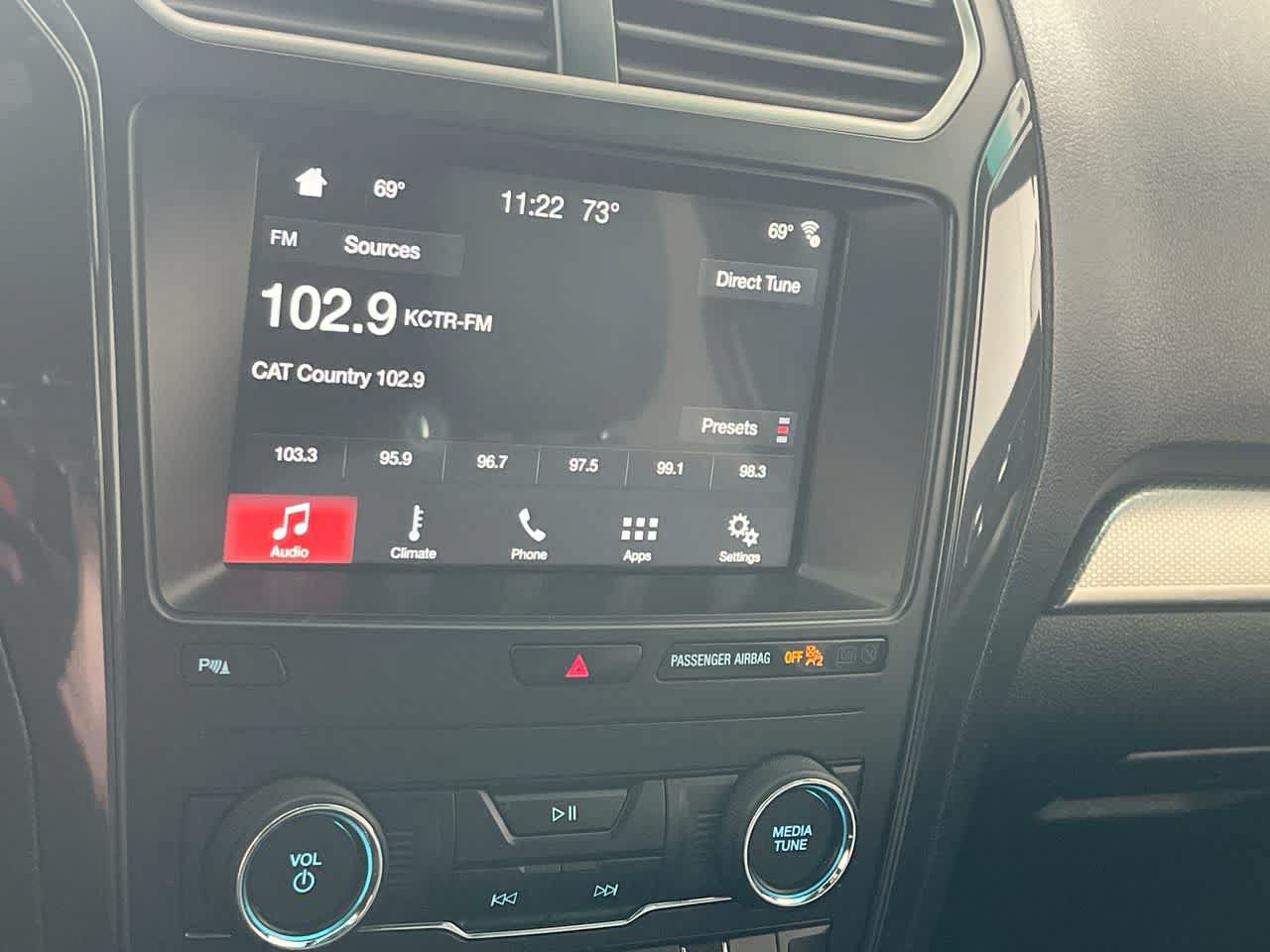 Used 2018 Ford Explorer XLT AWD/4WD image 16