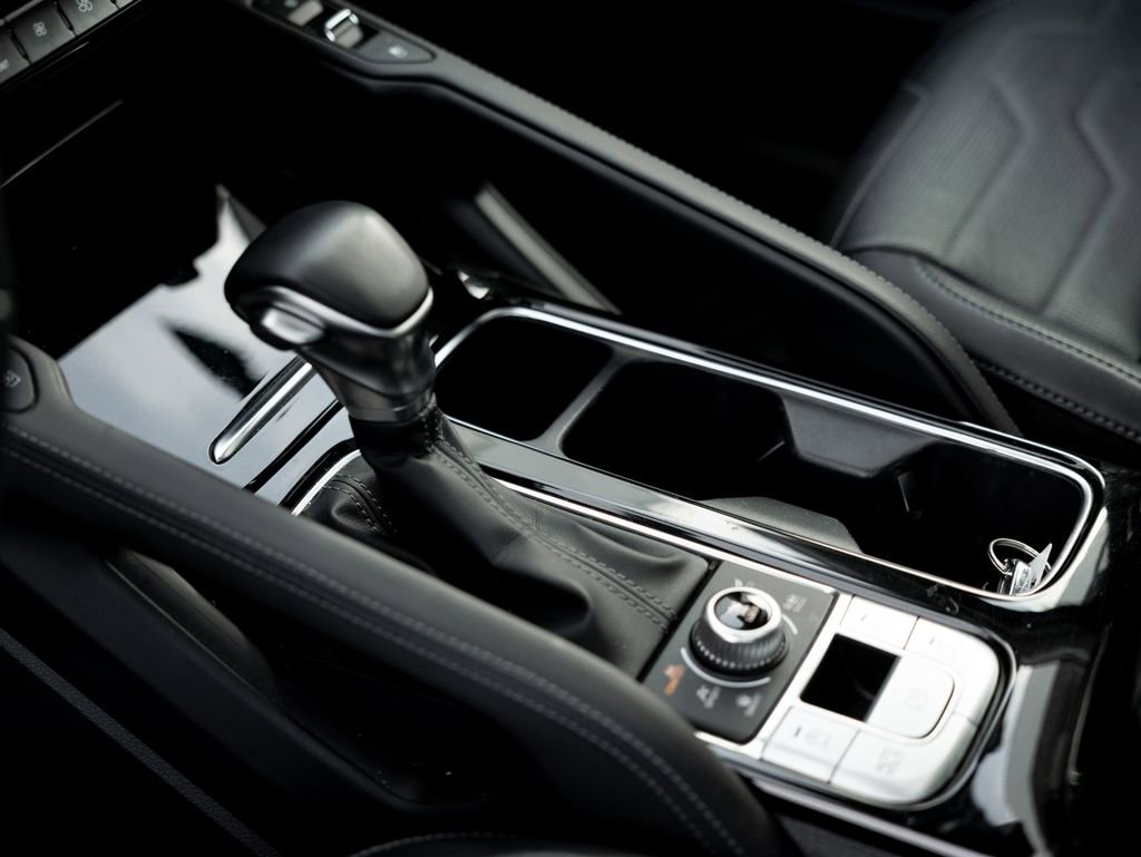 Used 2022 Kia Telluride SX w/ SX Prestige Package image 19