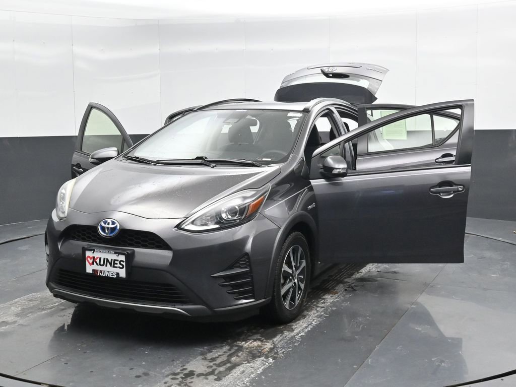 Used 2018 Toyota Prius C Two w/ Carpet Mat Package image 30