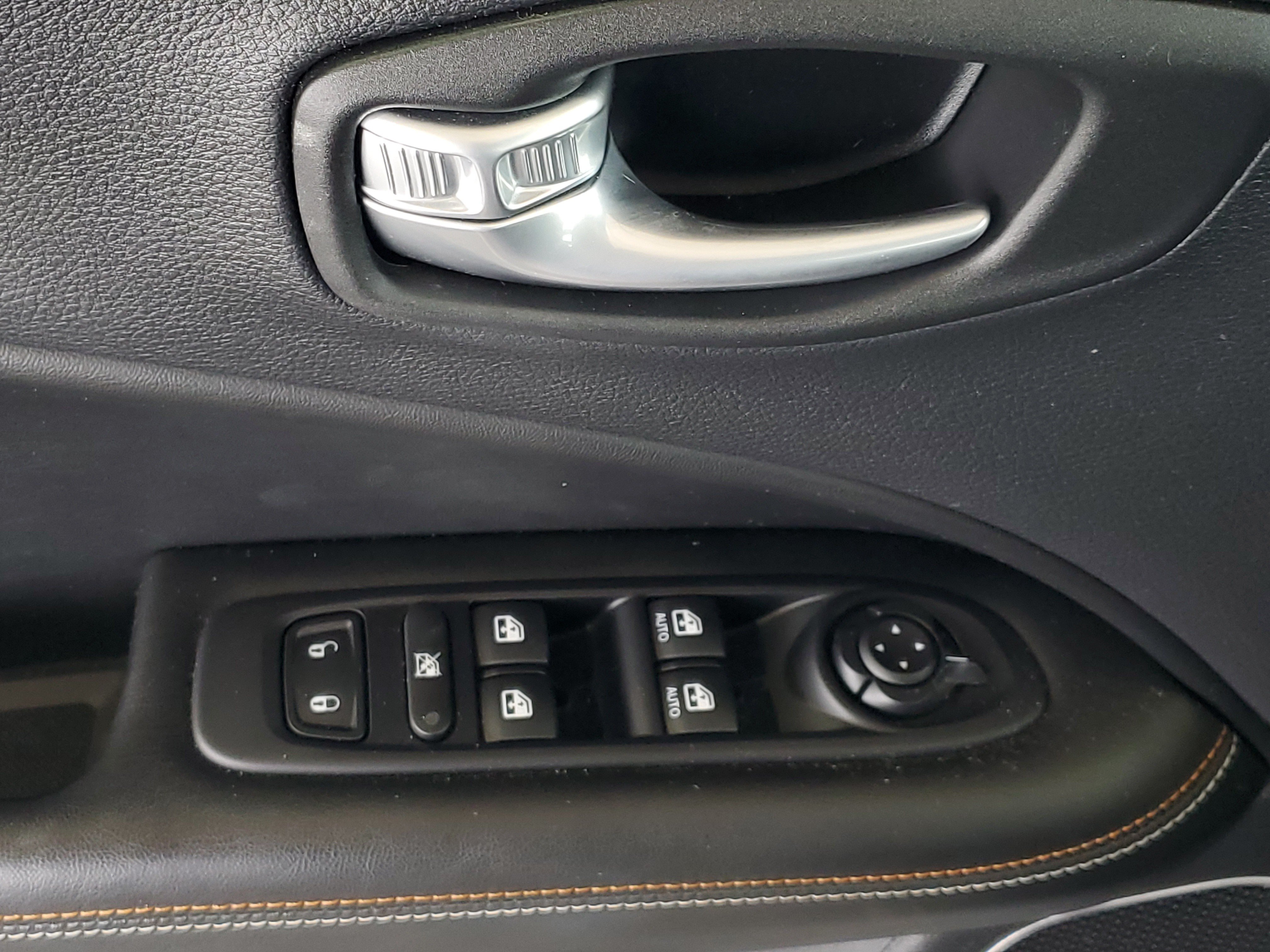 Used 2021 Jeep Compass Latitude AWD/4WD image 14