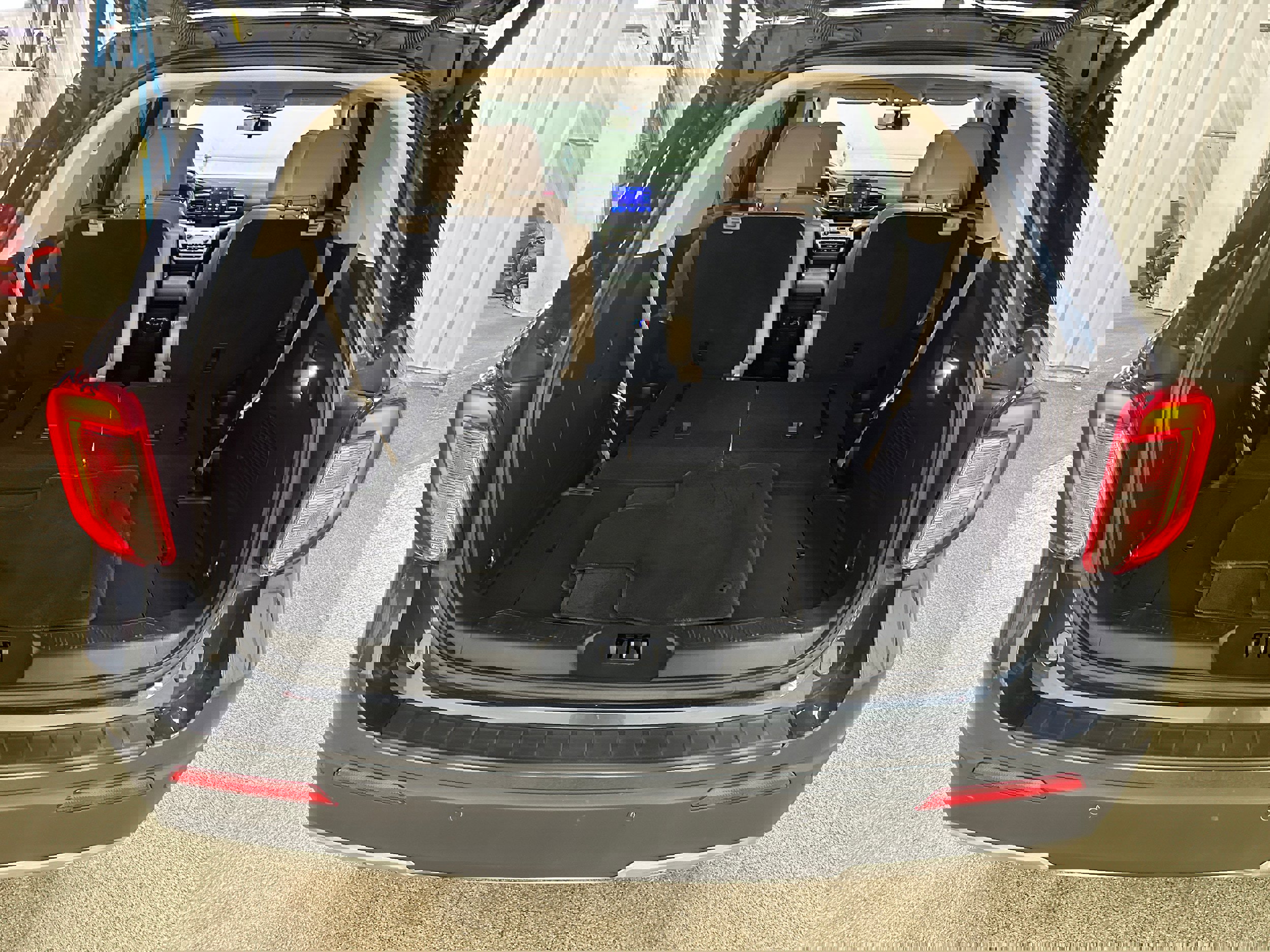 Certified 2023 Ford Explorer XLT w/ Equipment Group 202A image 29