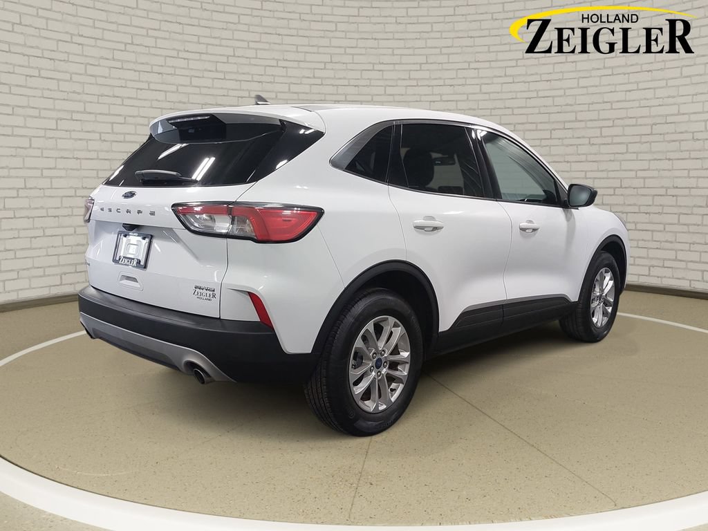 Used 2022 Ford Escape SE w/ Convenience Package AWD/4WD image 5