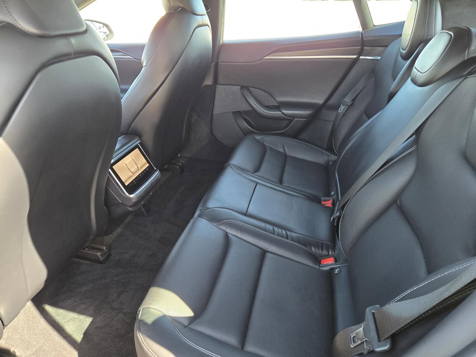 Used 2022 Tesla Model S Plaid image 19