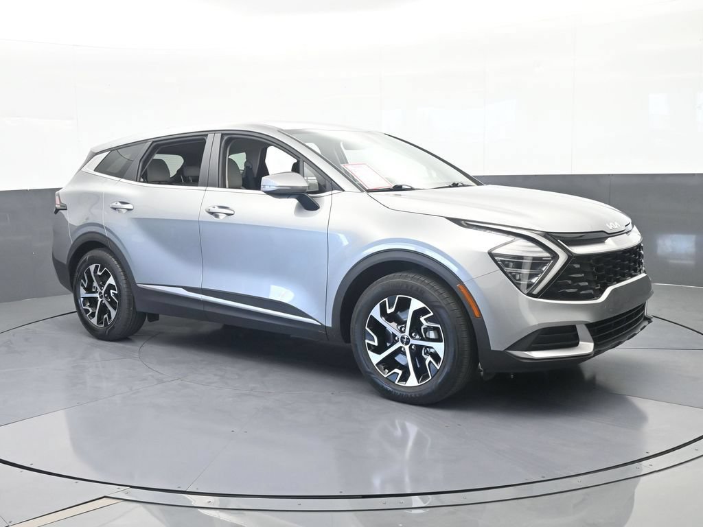 Used 2024 Kia Sportage EX FWD image 8