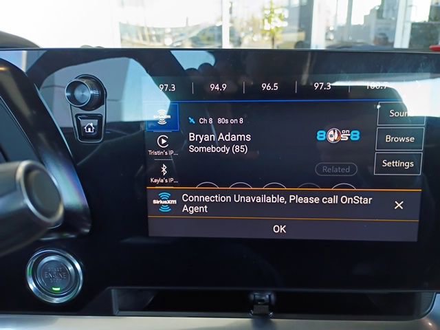 Used 2022 Chevrolet Corvette Stingray w/ Engine Appearance Package image 11