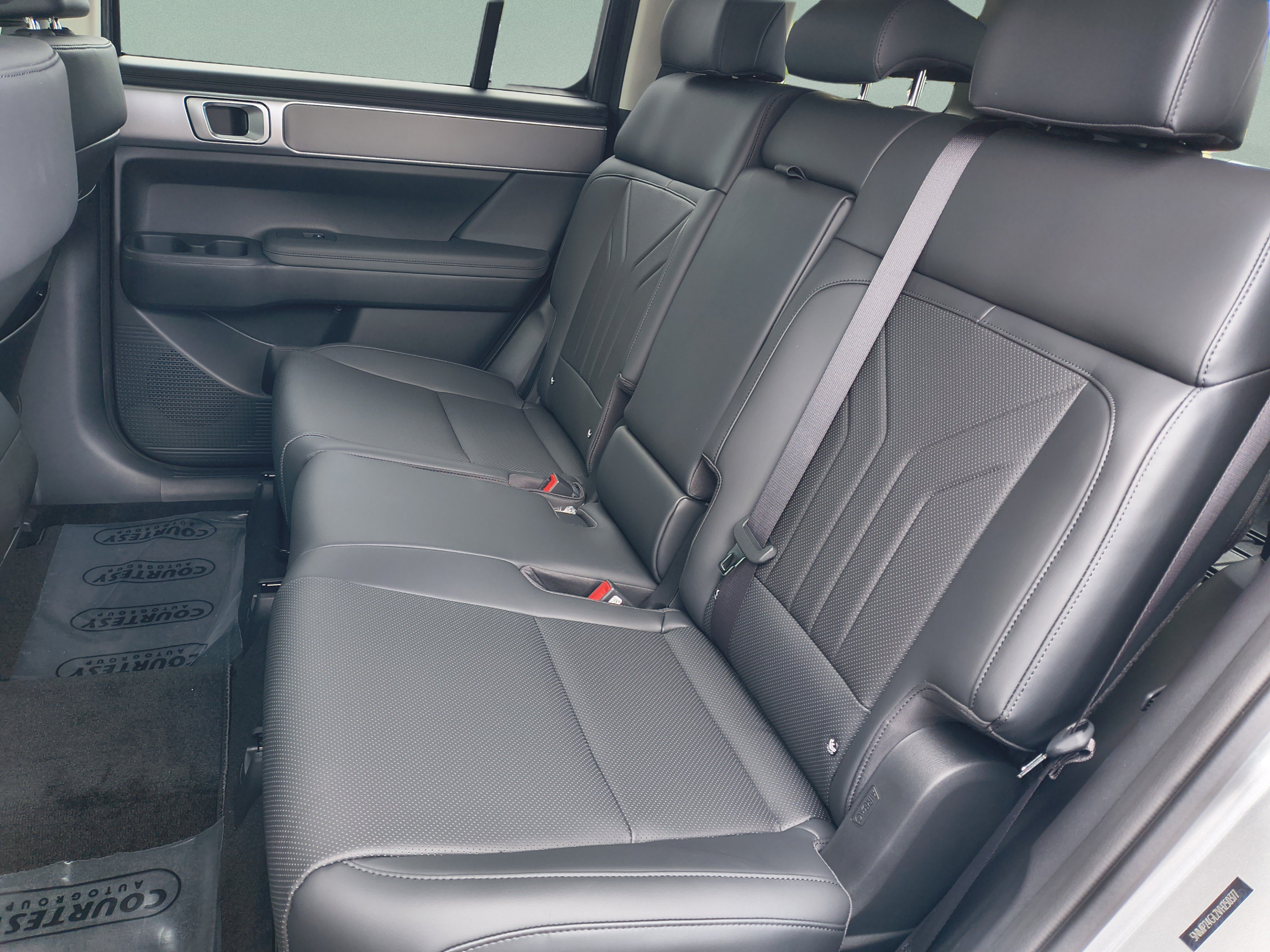 New 2027 Hyundai Santa Fe SEL FWD image 19