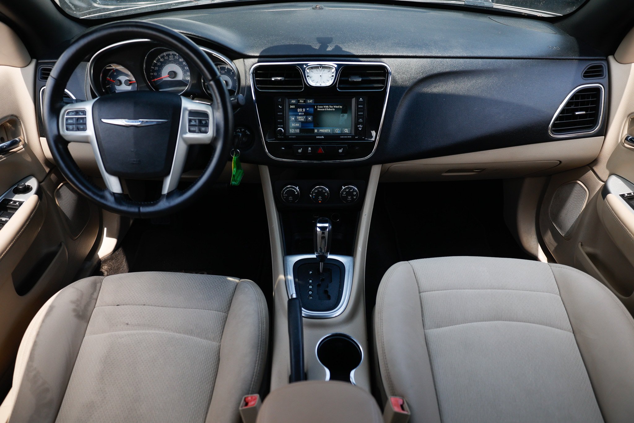 Used 2013 Chrysler 200 Touring w/ Cold Weather Group FWD image 2