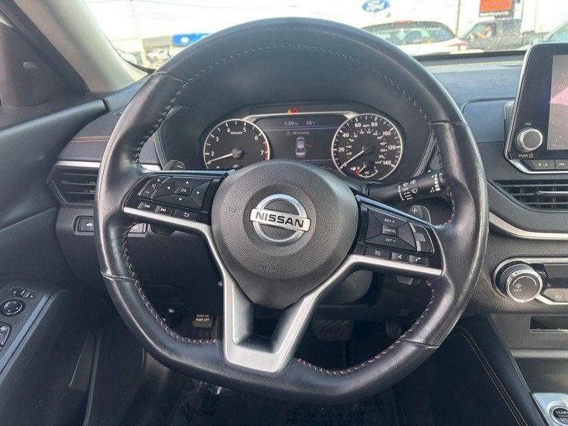 Used 2021 Nissan Altima 2.5 SR FWD image 14
